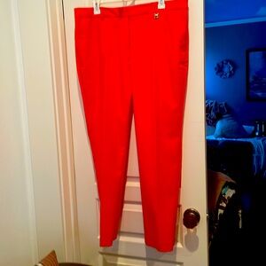 Cute orange ankle pants. New never worn!
